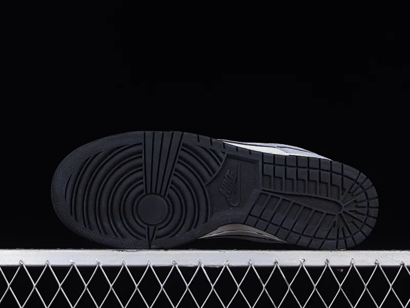 All Categories Nk SB Dunk Series Nk SB Dunk Low Low-top sneakers Otomo Katsuhiro x Nk SB Dunk Low "Steamboy OST" Otomo Katsuhiro co-branded SB low-top sports and leisure sneakers LF0039-026